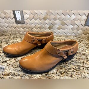 Frye Cognac Carson Leather Harness Ankle Boot Clogs with Buckle Detail Size 11